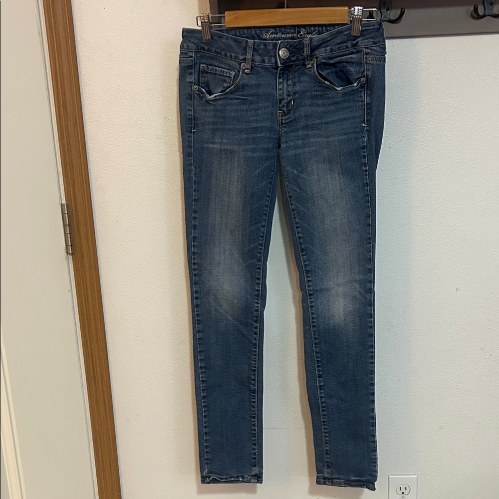 American Eagle Outfitters Women's Blue Skinny Jeans size 6
